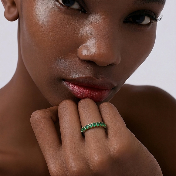 Assorted Women’s Fashion Rings Set in Mixed Colors - Picture 4 of 8